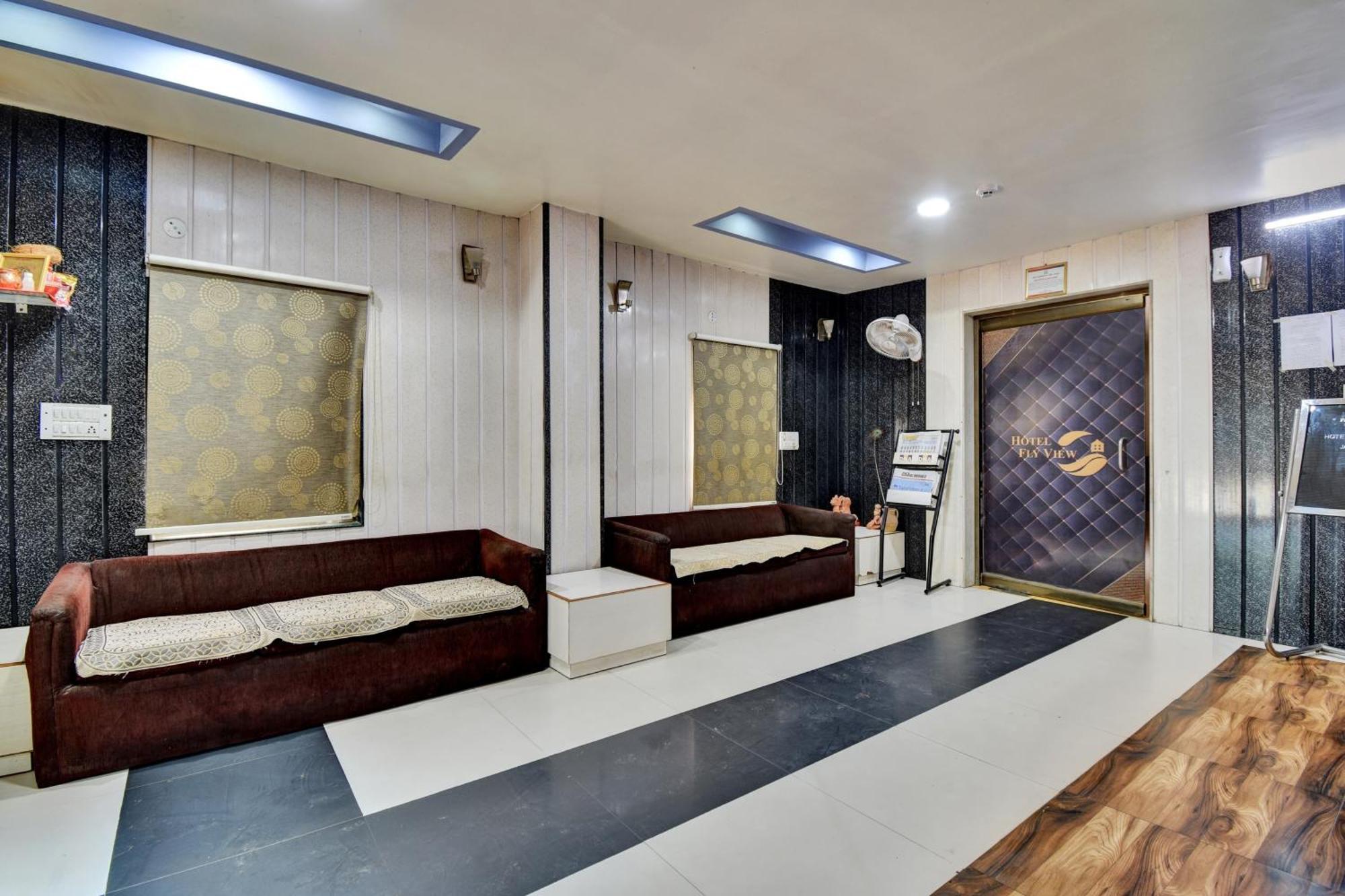 Townhouse Hotel Fly View Τζαϊπούρ Εξωτερικό φωτογραφία