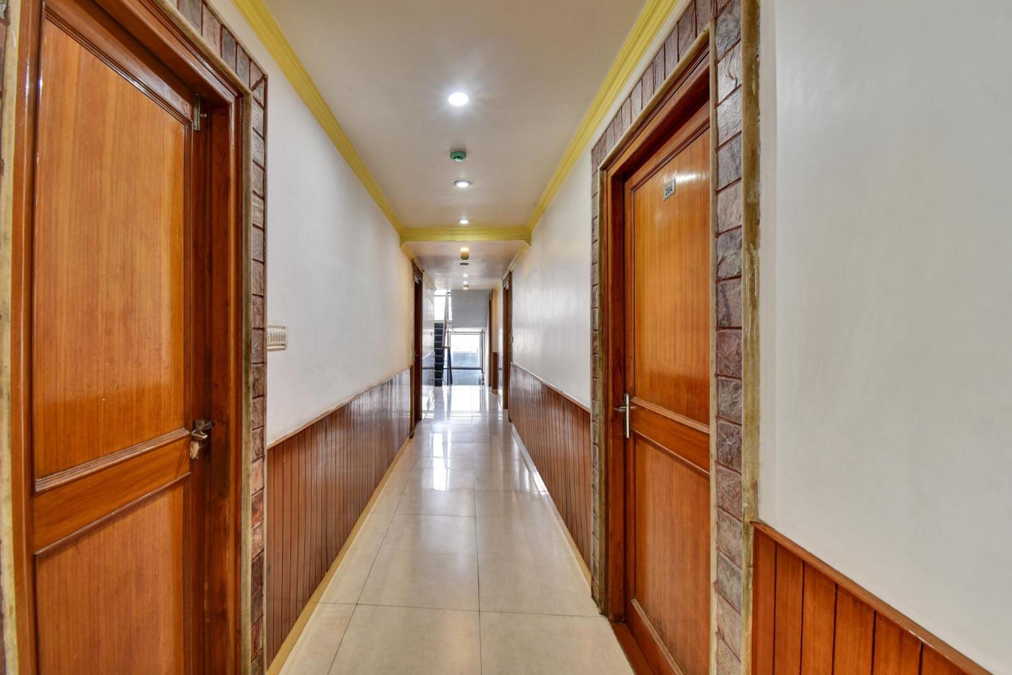 Townhouse Hotel Fly View Τζαϊπούρ Εξωτερικό φωτογραφία
