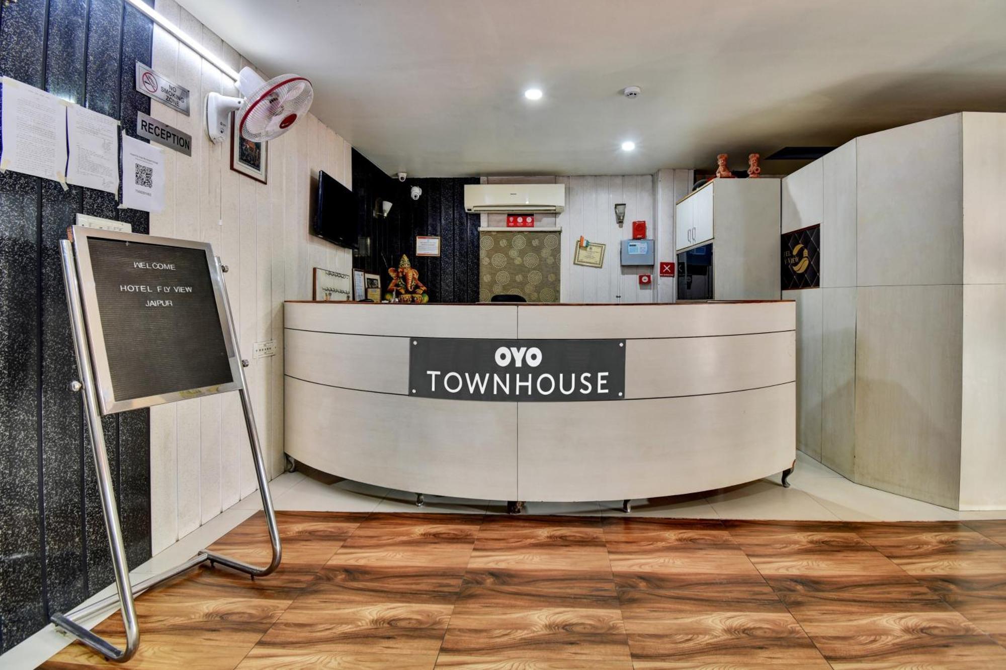 Townhouse Hotel Fly View Τζαϊπούρ Εξωτερικό φωτογραφία